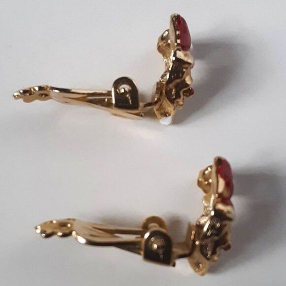 Santa Vintage Clip Earrings - Picture 2 of 7